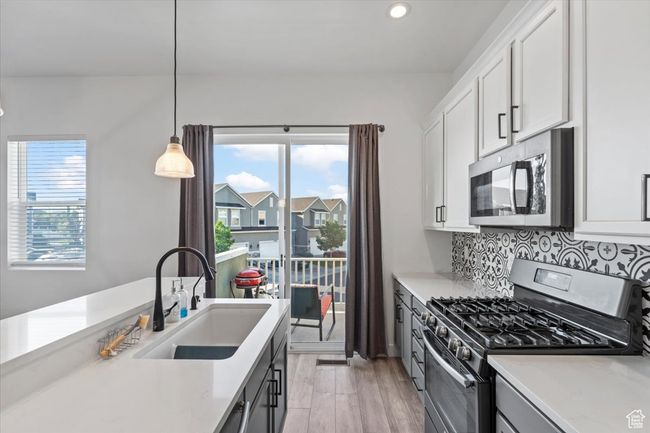 5233 Linley Ct, Townhouse with 4 bedrooms, 4 bathrooms and 3 parking in Herriman UT | Image 13