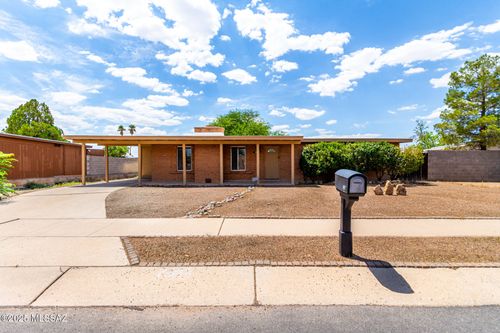 3650 S Chesin Dr, Tucson, AZ, 85730-3311 | Card Image