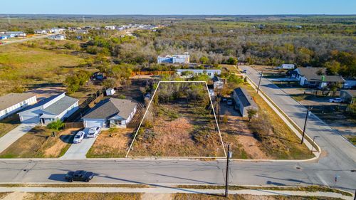 105 Agave Azul Cv, Dale, TX, 78616-2153 | Card Image