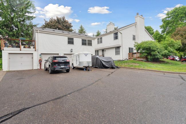 124 Avignon Ct, Townhouse with 3 bedrooms, 2 bathrooms and null parking in Woodbury MN | Image 18