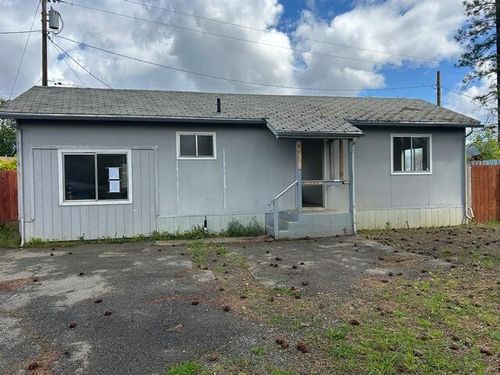 61 Virginia Street, Weaverville, CA, 96093 | Card Image