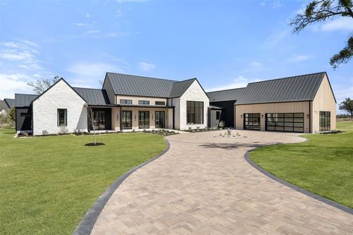 123 Landings Way, Spicewood, TX, 78669 | Card Image