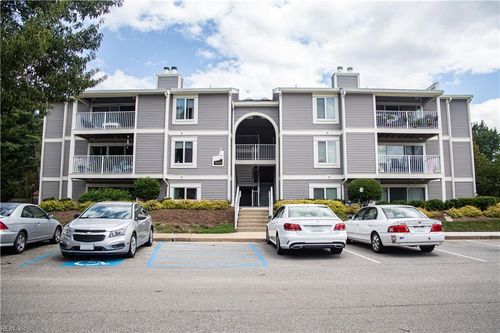 apt-111-1020 Autumn Woods Ln, Virginia Beach, VA, 23454-6020 | Card Image