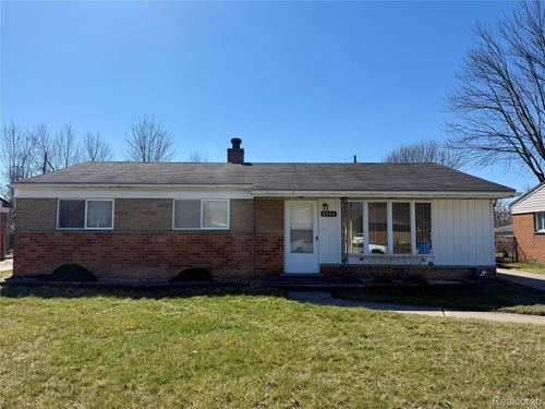 4702 Arden Ave, Warren, MI, 48092-1180 | Card Image