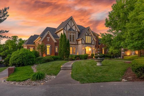 9254 Wardley Park Ln, Brentwood, TN, 37027-4465 | Card Image