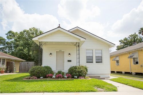533 Maple Ave, Harvey, LA, 70058-4219 | Card Image