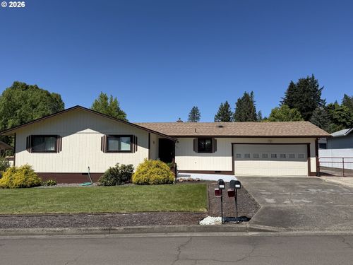 551 Agate St, Sutherlin, OR, 97479 | Card Image