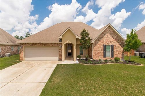 422 Scotch Pine Dr, Ponchatoula, LA, 70454-9416 | Card Image