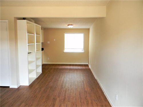 apt-210-2408 Longview St, Austin, TX, 78705-4225 | Card Image