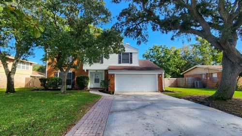 304 Briarwood Cir Nw, Fort Walton Beach, FL, 32548-3904 | Card Image