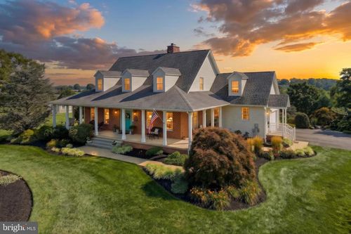 821 Zimmerman Rd, RED LION, PA, 17356-9712 | Card Image