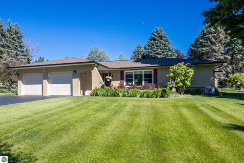 3985 Cedar Ln, Bellaire, MI, 49615-9210 | Card Image