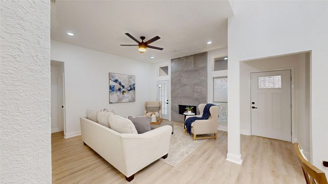 605 Via Miramonte, House other with 2 bedrooms, 2 bathrooms and null parking in Mesquite TX | Image 5