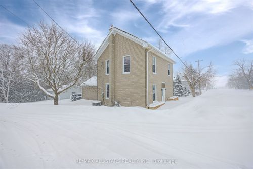 21 Albert St S, Brock, ON, L0C1H0 | Card Image