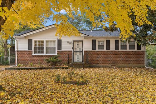 810 Country Club Dr, Clarksville, TN, 37043-4822 | Card Image