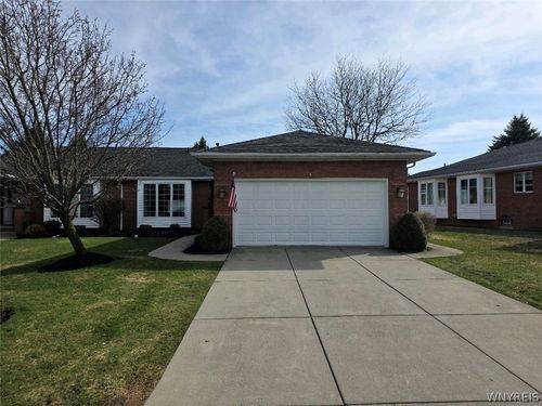 3 Saint Charles Ct, Amherst, NY, 14221-5826 | Card Image