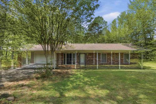 6525 Centennial Rd, Jacksonville, AR, 72076-9111 | Card Image