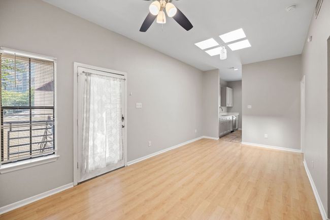 APT-302 - 712 Graham Pl, Condo with 2 bedrooms, 2 bathrooms and null parking in Austin TX | Image 7