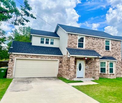 405 Hitt Street, House other with 4 bedrooms, 2 bathrooms and null parking in Seagoville TX | Image 1