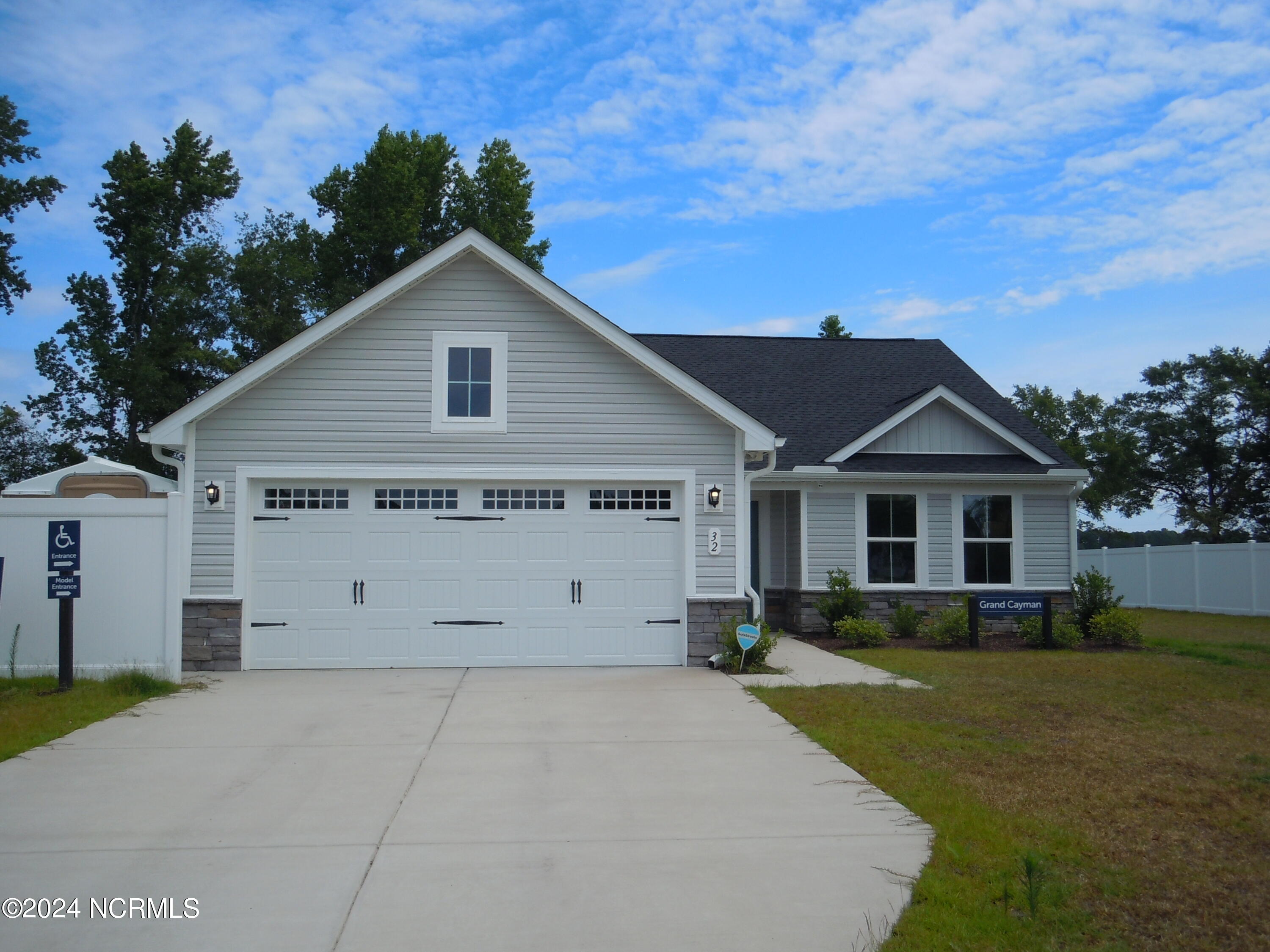 Deerfield Ln, Tabor City, NC 28463