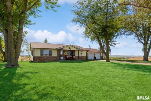 3779 Highway 136, Bryant, IA, 52727-9616 | Card Image