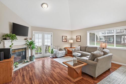 2905 Devonshire Cir, Woodbury, MN, 55125-3964 | Card Image