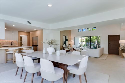 1120 Ne 86th St, Miami, FL, 33138-3434 | Card Image