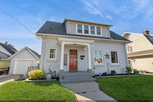 2708 School Street, Two Rivers, WI, 54241 | Card Image