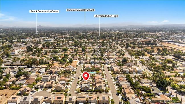9804 Ardisia St, House other with 3 bedrooms, 3 bathrooms and 4 parking in Riverside CA | Image 33