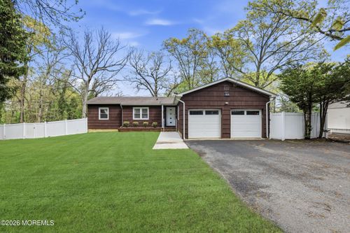 319 Miller Rd, Lakewood, NJ, 08701-2338 | Card Image