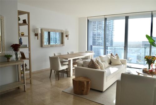 2708-68 Se 6th St, Miami, FL, 33131-3493 | Card Image