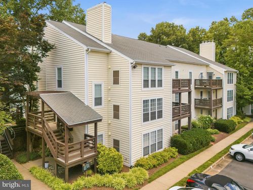 10212 Oakton Terrace Rd, OAKTON, VA, 22124-2928 | Card Image
