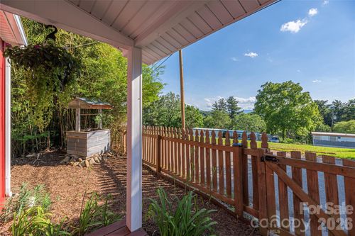 261 Star Ridge Rd, Canton, NC, 28716-4253 | Card Image