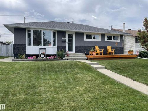 15627 83 Ave Nw, Edmonton, AB, T5R3T6 | Card Image