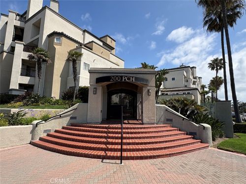 200 Pacific Coast Hwy, Huntington Beach, CA, 92648 | Card Image