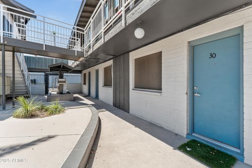 30-3025 N 32nd St, Phoenix, AZ, 85018-6860 | Card Image