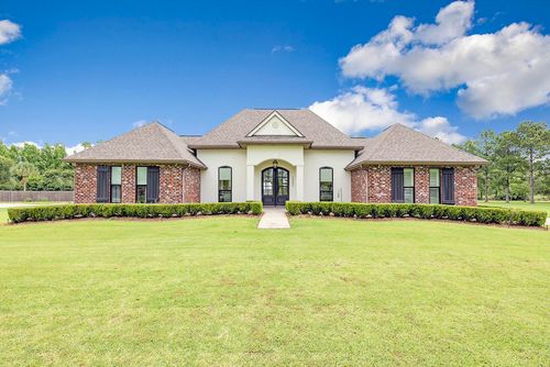 10201 E Park Ave, Houma, LA, 70363-3888 | Card Image
