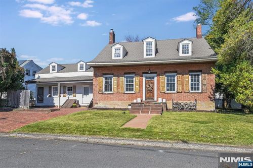 404 Washington Avenue, Dumont, NJ, 07628 | Card Image