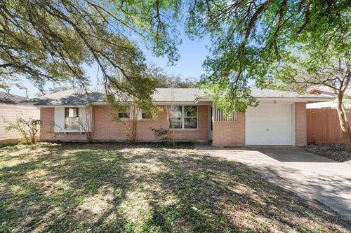 811 W I Ave, Kingsville, TX, 78363-3073 | Card Image