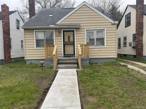 19260 Bloom St, Detroit, MI, 48234-2475 | Card Image