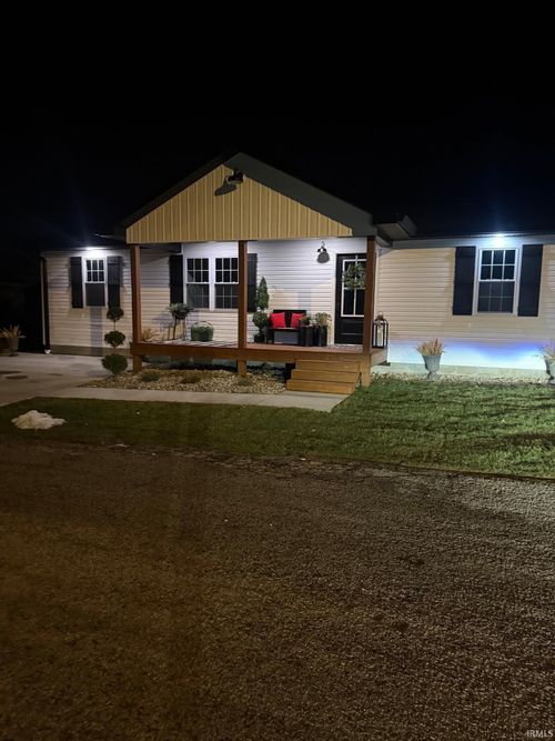 111 O St, Bedford, IN, 47421-1713 | Card Image