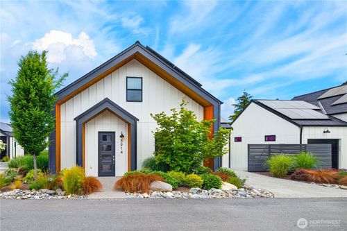 3914 Crosswinds Ct, Anacortes, WA, 98221-4521 | Card Image