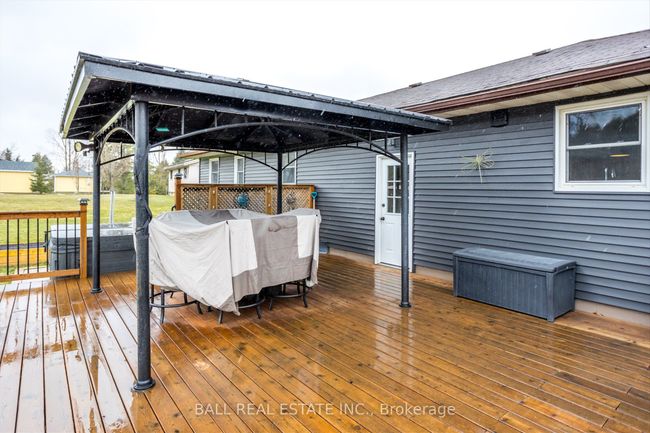 851 Kimberly Dr, House other with 3 bedrooms, 3 bathrooms and 8 parking in Ennismore ON | Image 44