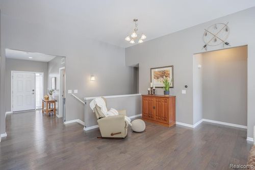 2157 Trimble St, Lake Orion, MI, 48360-1259 | Card Image