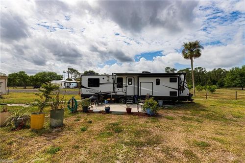 17861 Palm Creek Dr, North Fort Myers, FL, 33917-4249 | Card Image