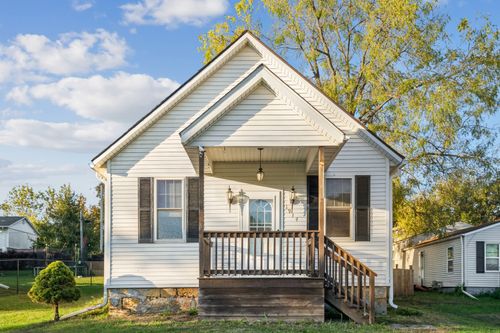 1914 14th Ave S, Clinton, IA, 52732-6633 | Card Image