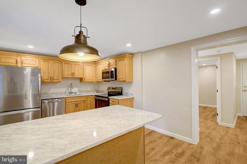 1-110 S Wise St, ARLINGTON, VA, 22204-1814 | Card Image