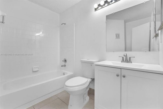 APT-20203 - 811 Lyons Rd, Condo with 2 bedrooms, 2 bathrooms and null parking in Coconut Creek FL | Image 17
