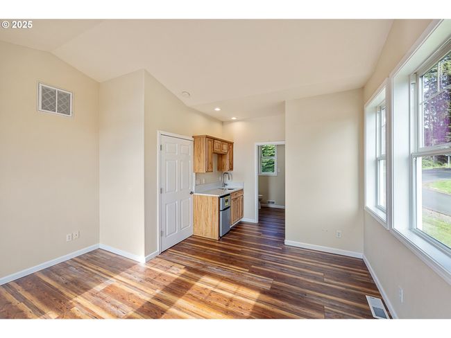3271 Ne East Devils Lake Rd, House other with 4 bedrooms, 5 bathrooms and 5 parking in Otis OR | Image 19