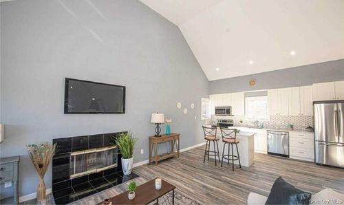 57 Samantha Dr, Coram, NY, 11727-3070 | Card Image